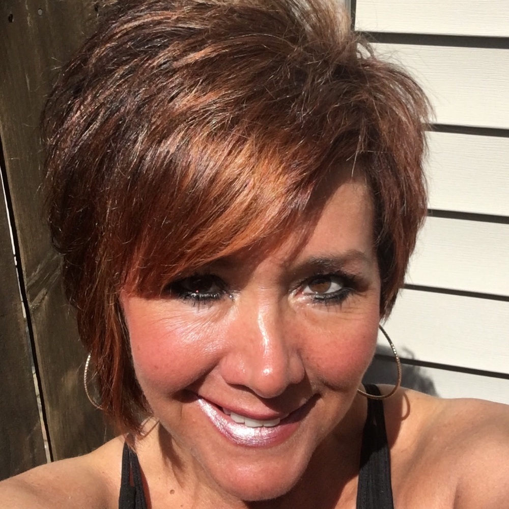 Meet your Posher, Angie